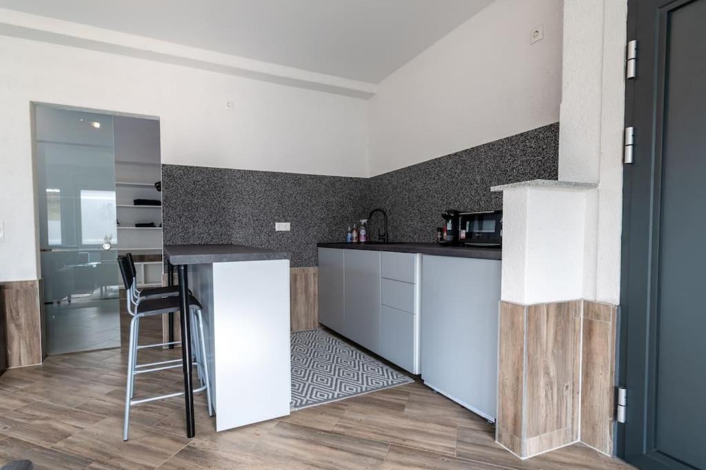 Gemuetliches Apartment In Neuwied Kültér fotó